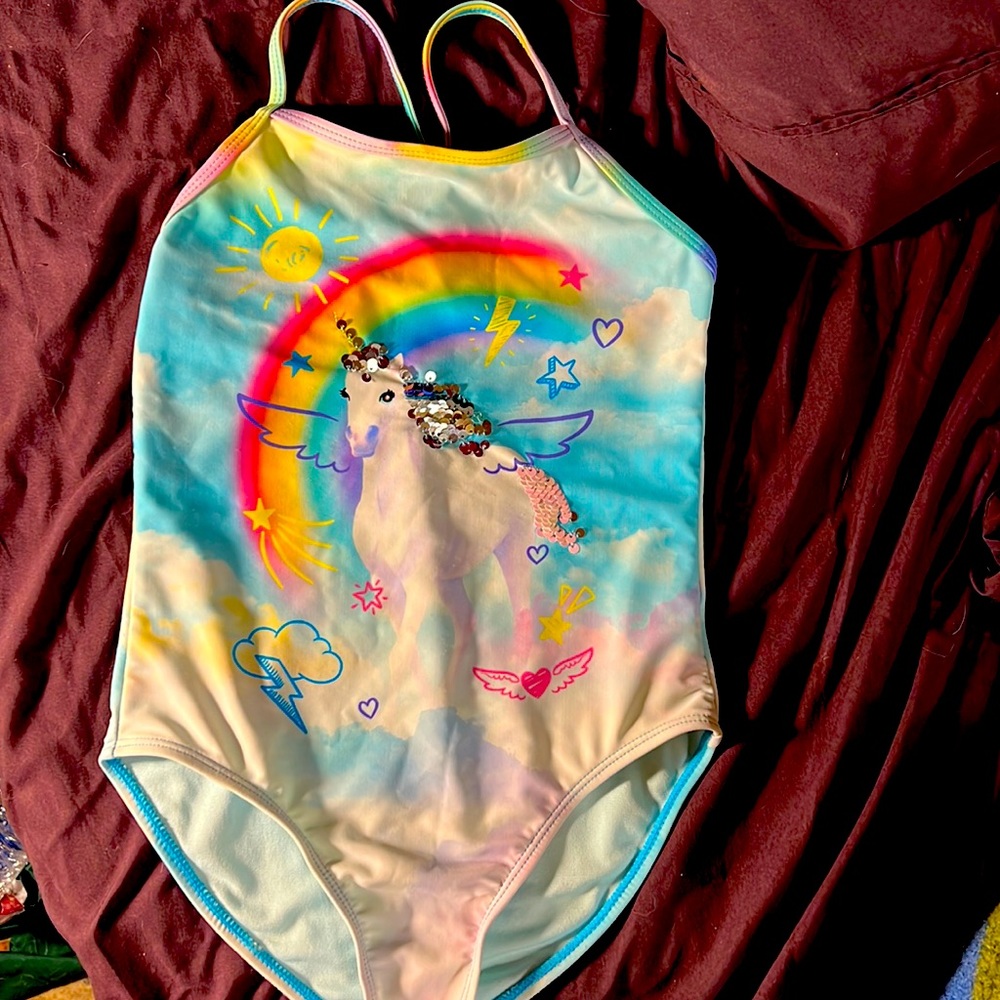 Slightly used bathing suit for girls size 6-6x